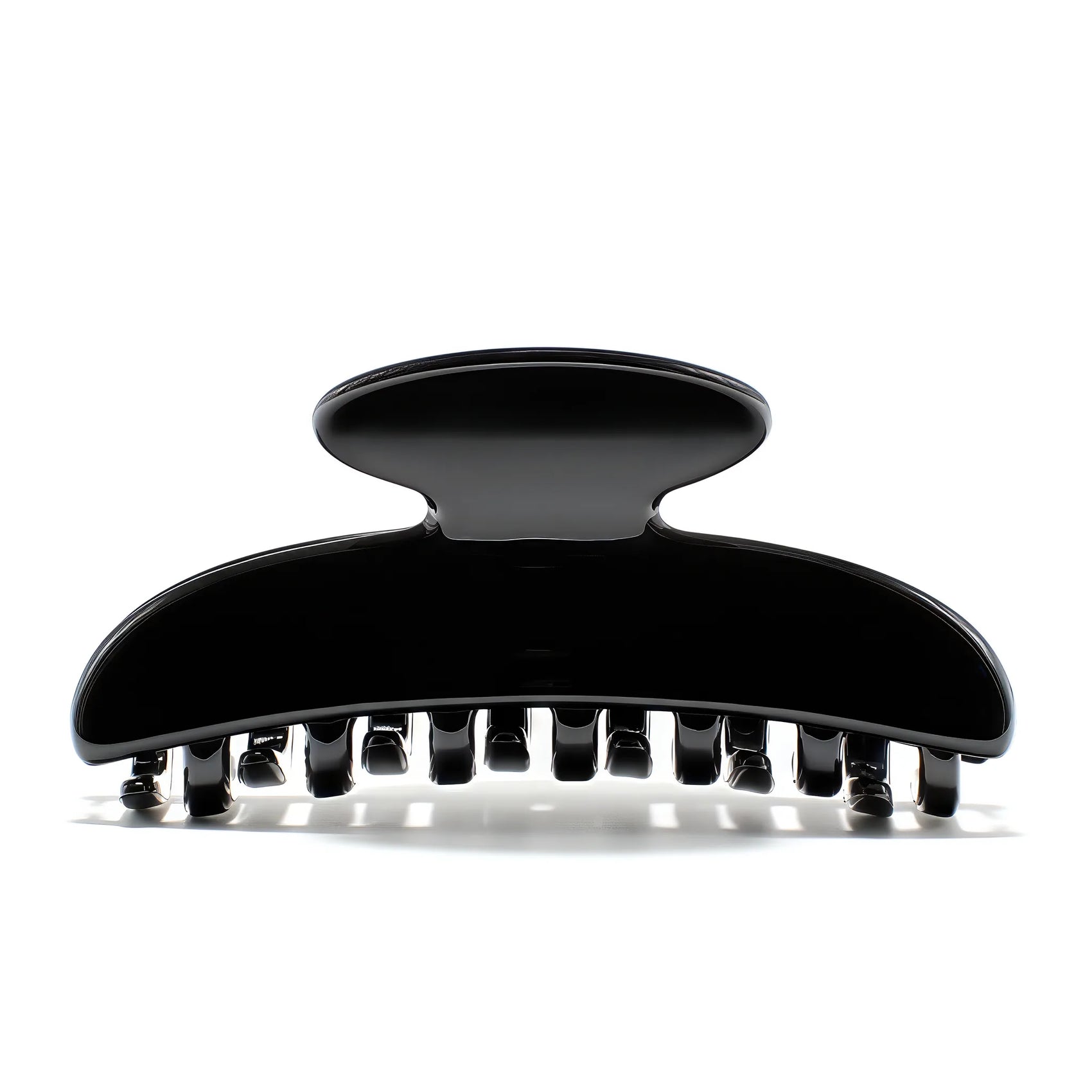 Luna 9 claw clip in Piano Black — medium jet-black cellulose acetate hair clip, made in France