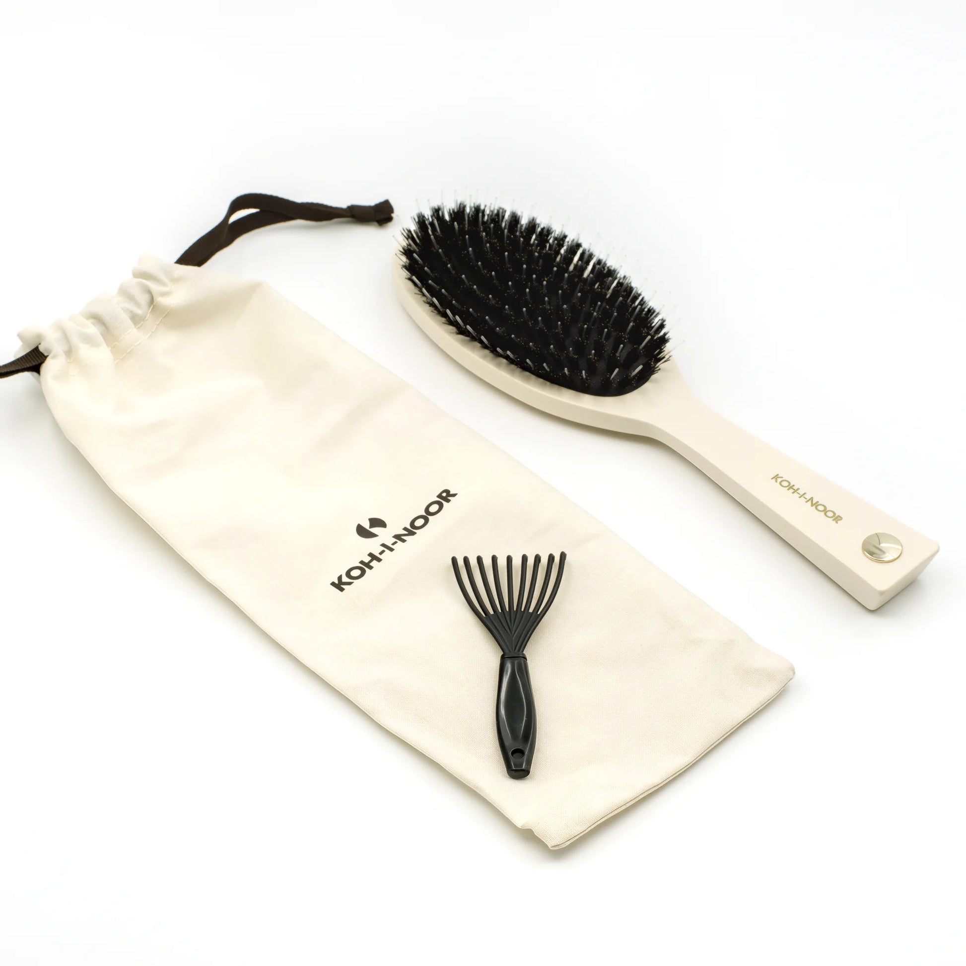 Boar Hair Brush Kit in Cream — bristle closeup